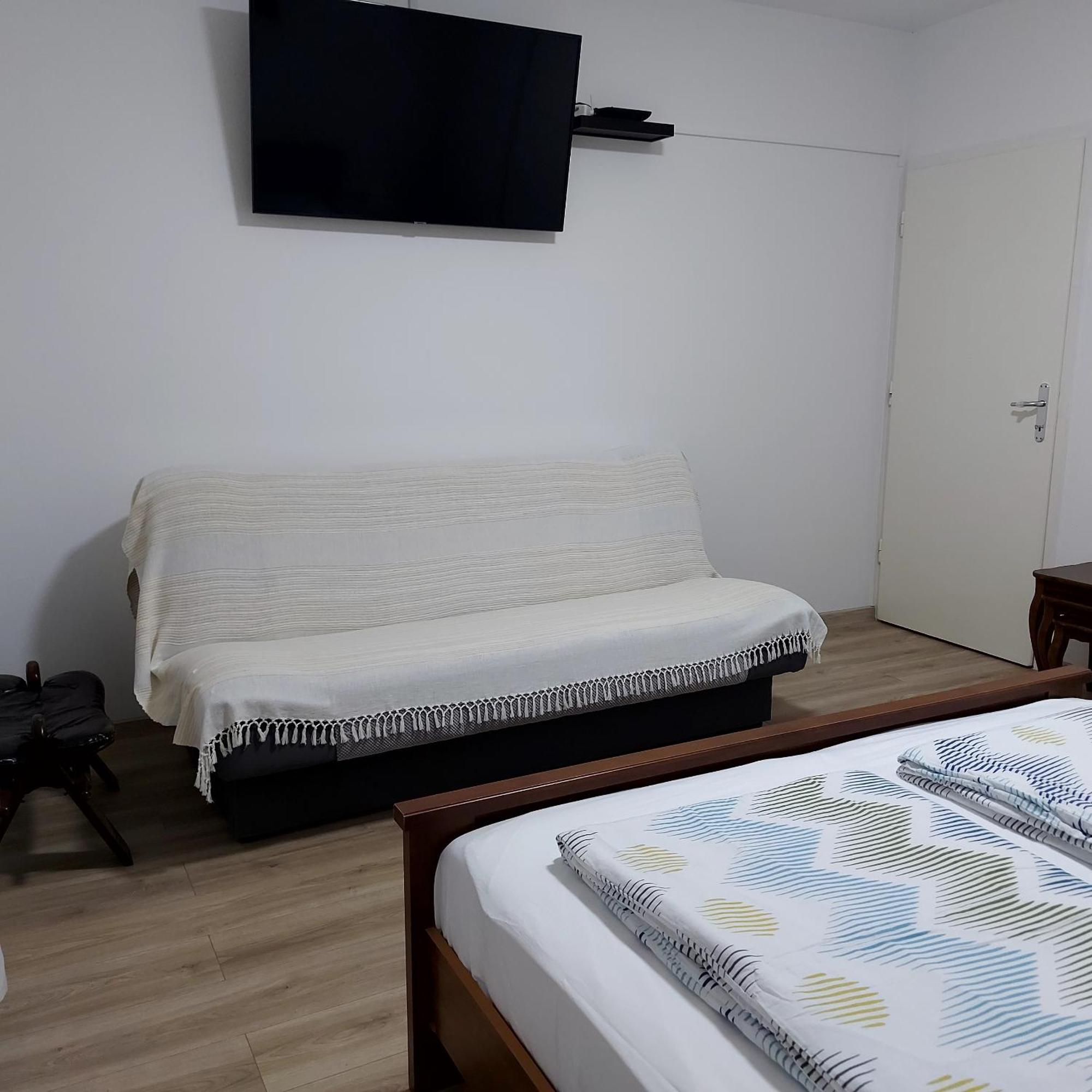 Apartmani Slavulj Fažana エクステリア 写真