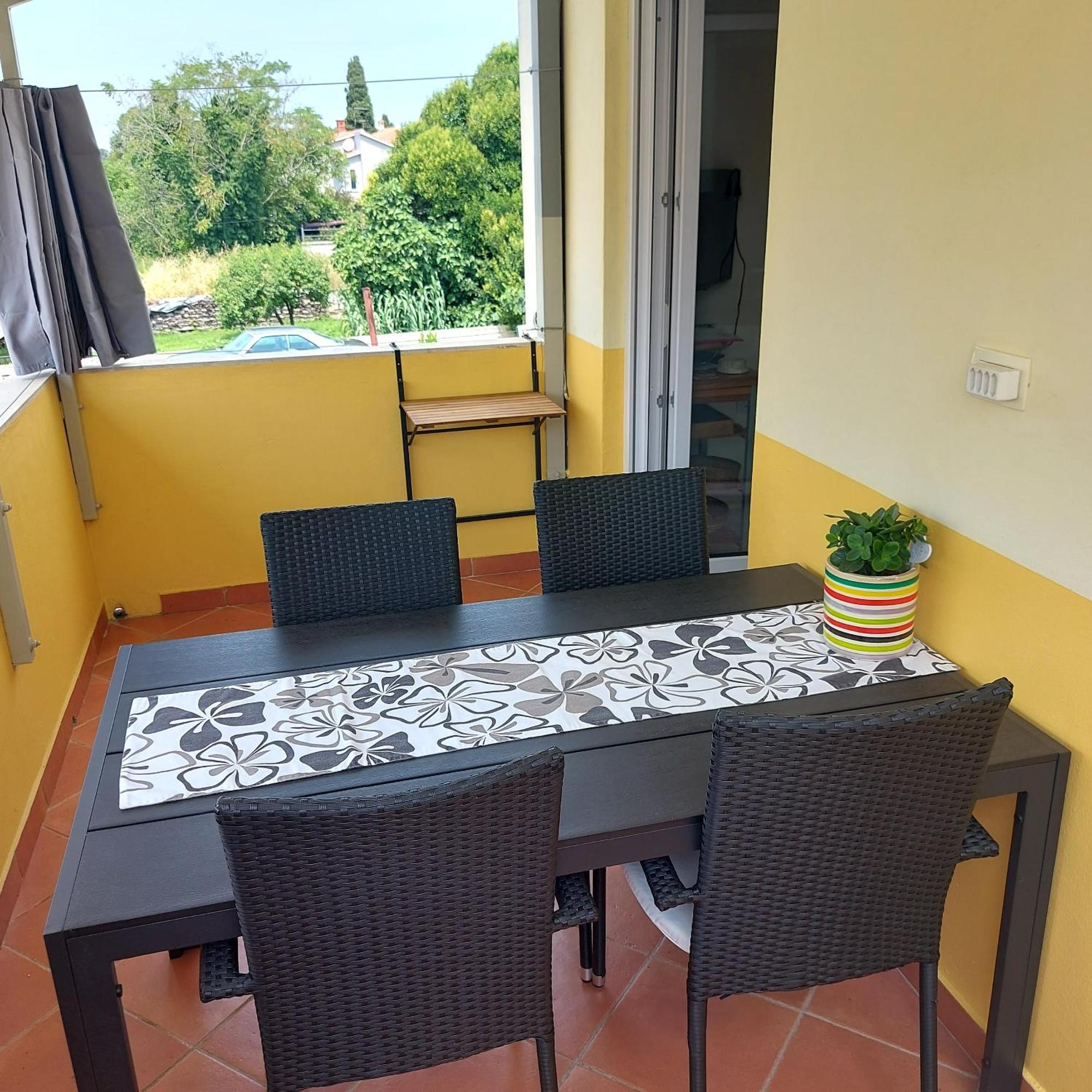 Apartmani Slavulj Fažana エクステリア 写真