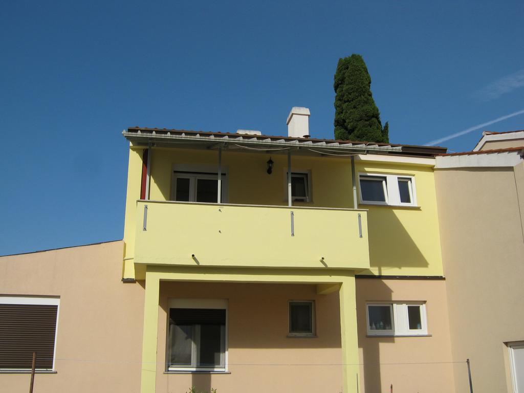 Apartmani Slavulj Fažana エクステリア 写真