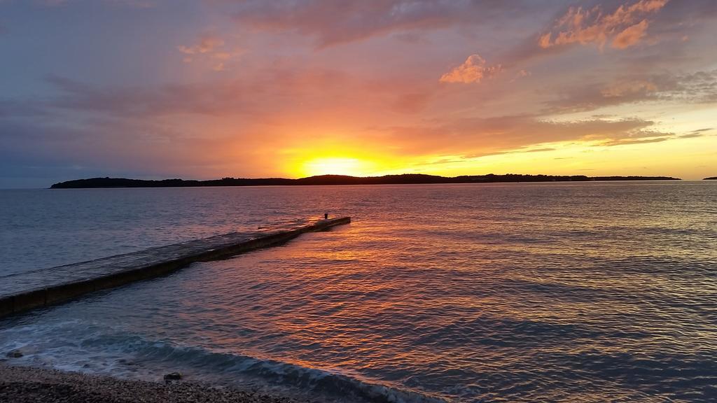 Apartmani Slavulj Fažana エクステリア 写真