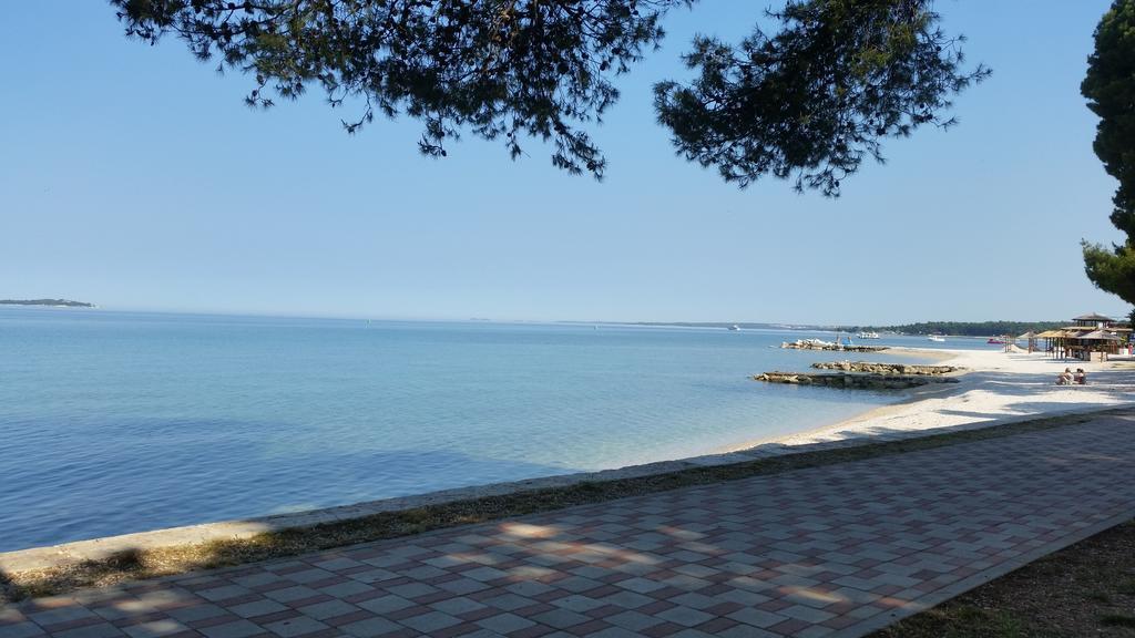Apartmani Slavulj Fažana エクステリア 写真